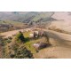 FARMHOUSE WITH PANORAMIC VIEWS FOR SALE IN CARASSAI IN THE MARCHE REGION, NESTLED IN THE ROLLING HILLS OF THE MARCHES in Le Marche_5